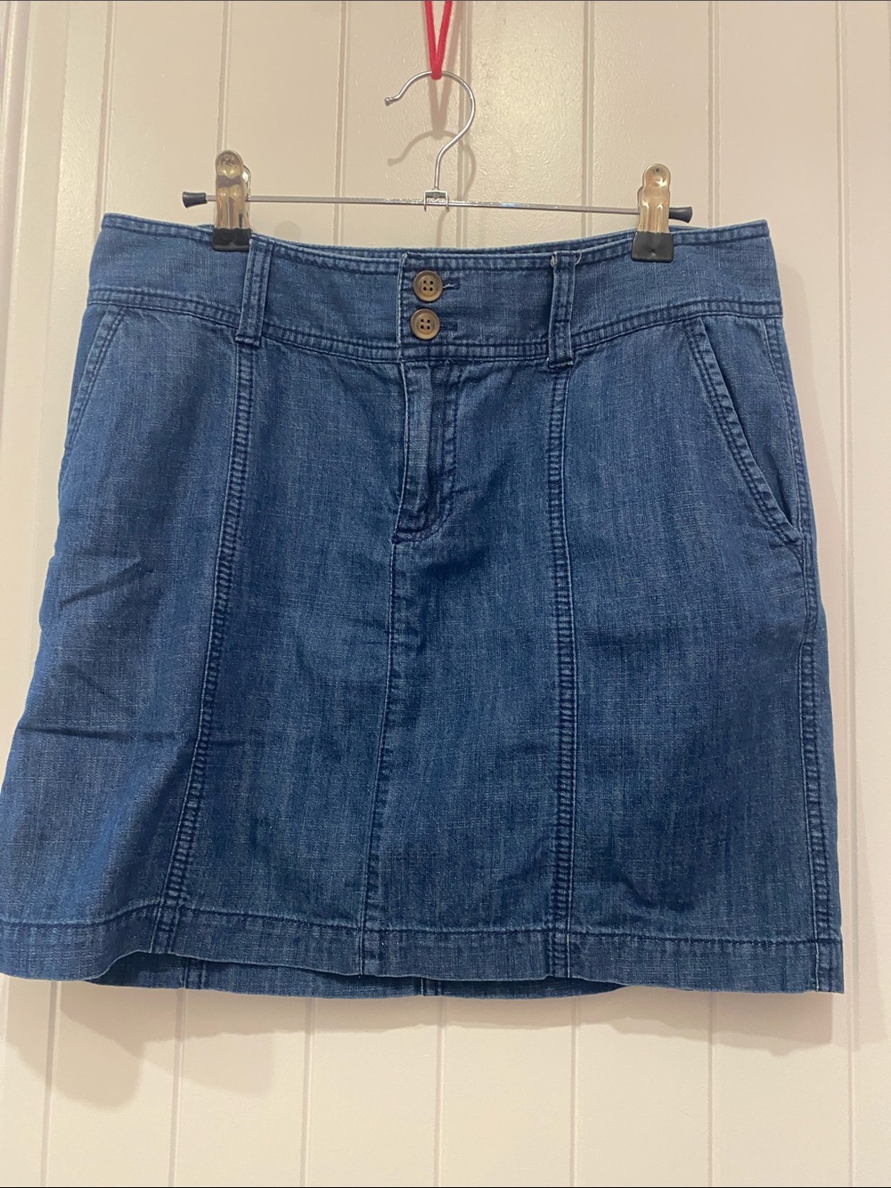 Caslon Light Blue Denim Waistband Detail
